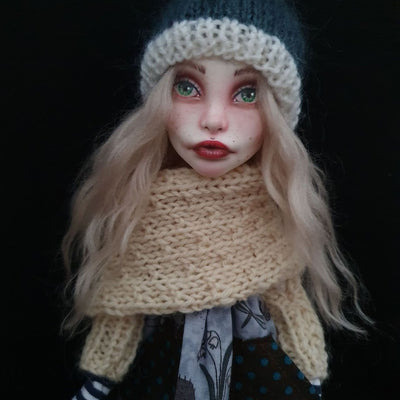 Sisters That Weave Stories- Kaya