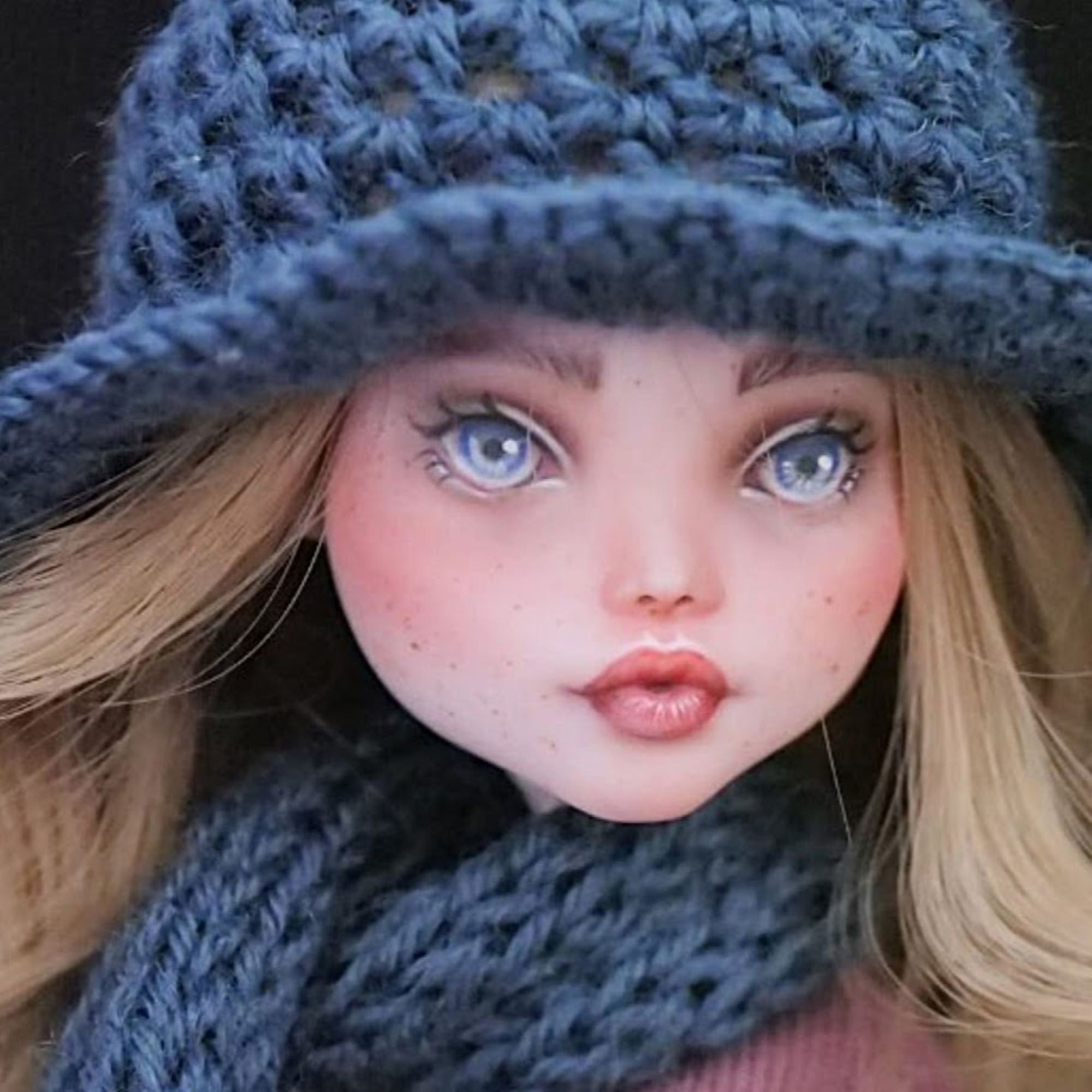 Sisters That Weave Stories- Pyper