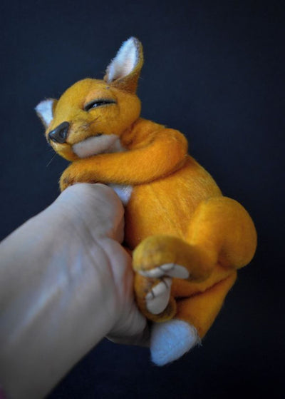 Beloved Fox and Little Rabbit