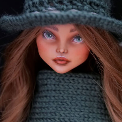 Sisters That Weave Stories - Meara